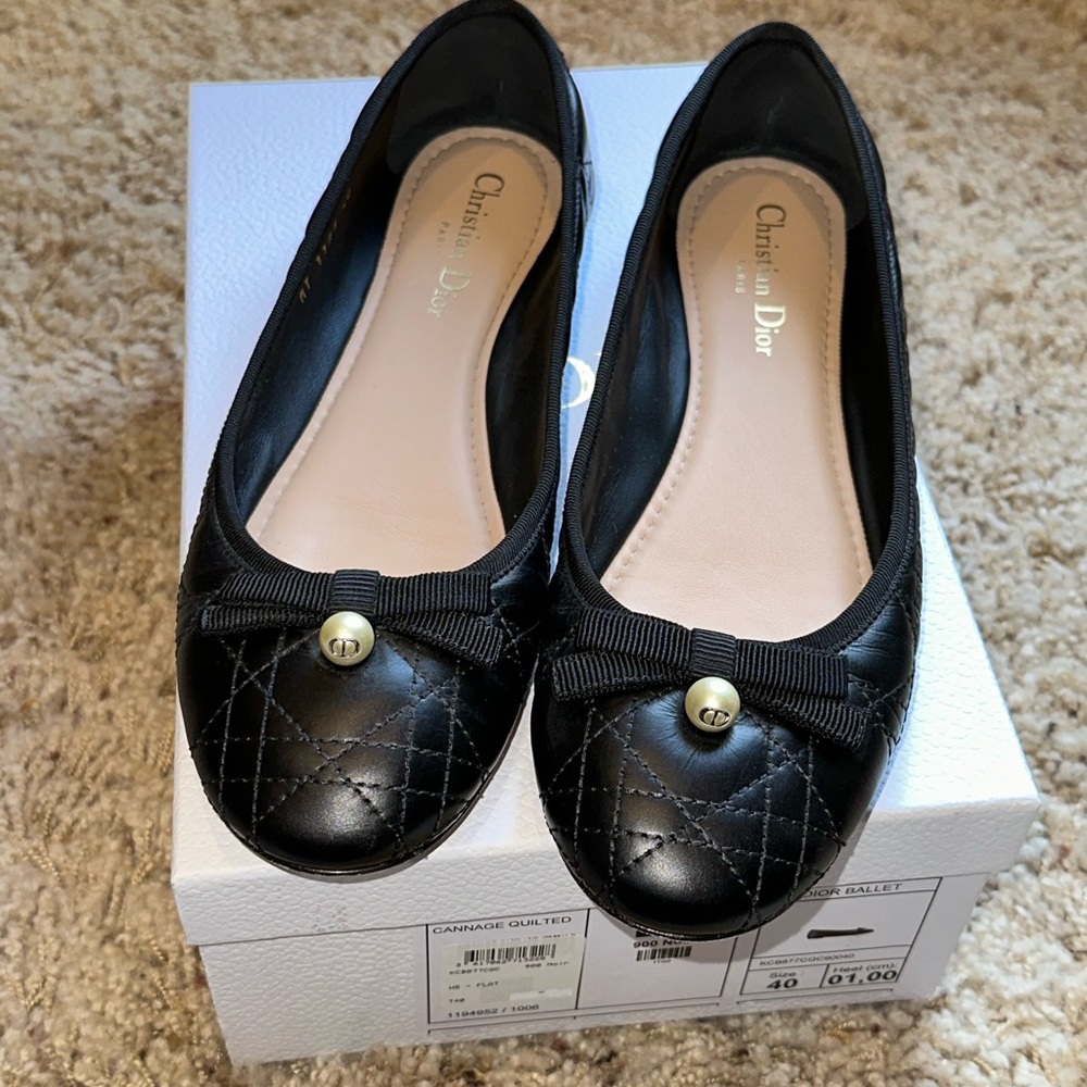 Dior Black Quilted Cannage Flats with Bow and Pearl Size 40. GREAT CONDITION - Picture 2 of 12